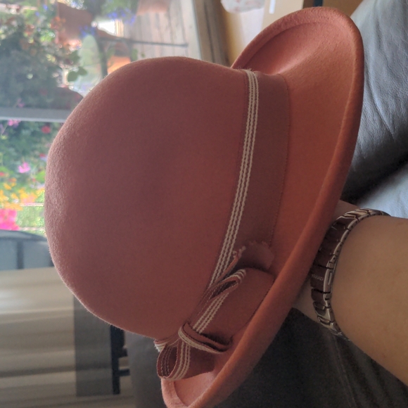 Vintage hat - Picture 1 of 5